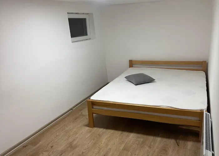 Zlatiborske Zore 아파트 즐라티보